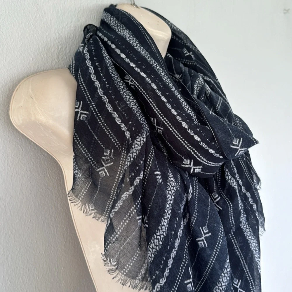 Navy blue white abstract tribal print lightweight semi-sheer scarf one size
